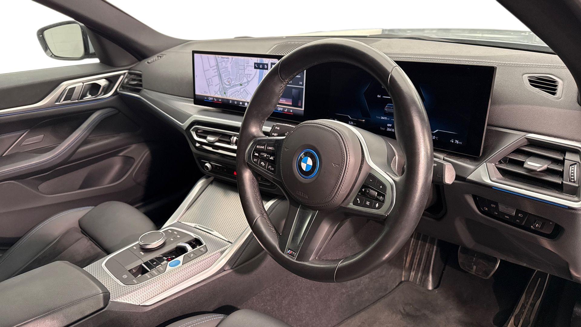 BMW i4 view 6