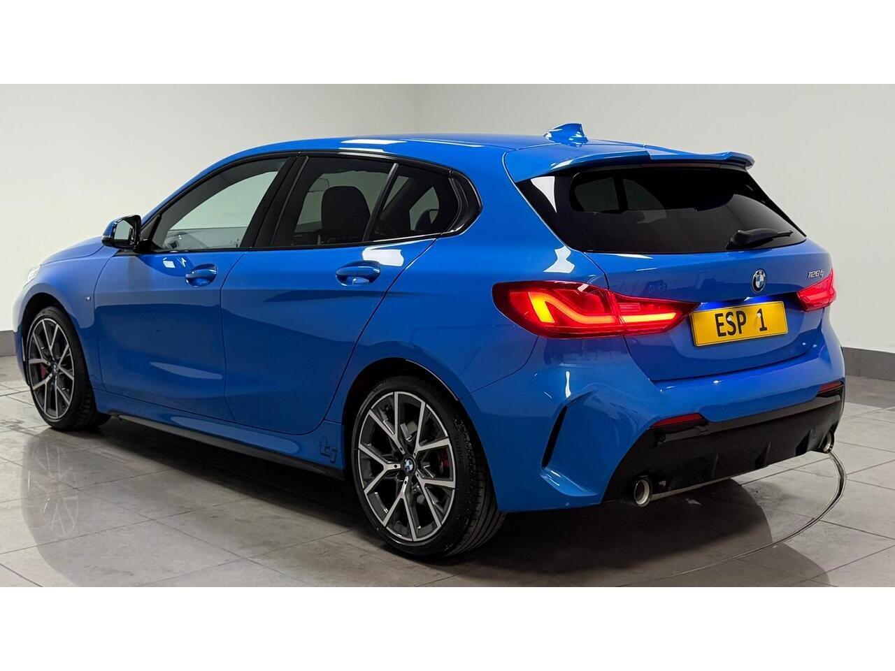 BMW 1 Series view 7