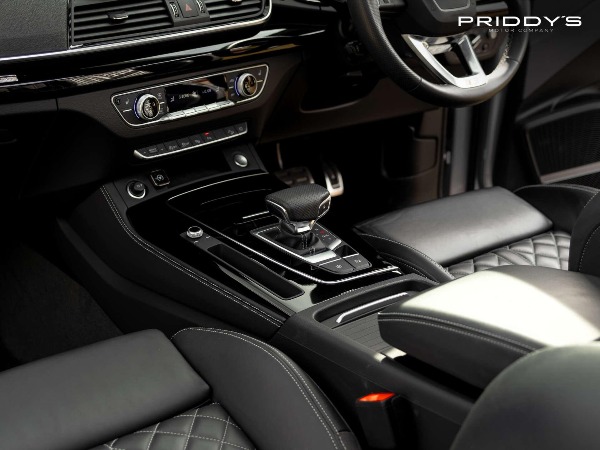 Audi Q5 view 31