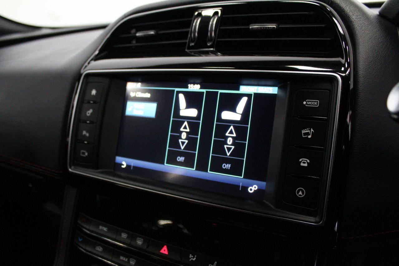 Jaguar F-Pace view 42