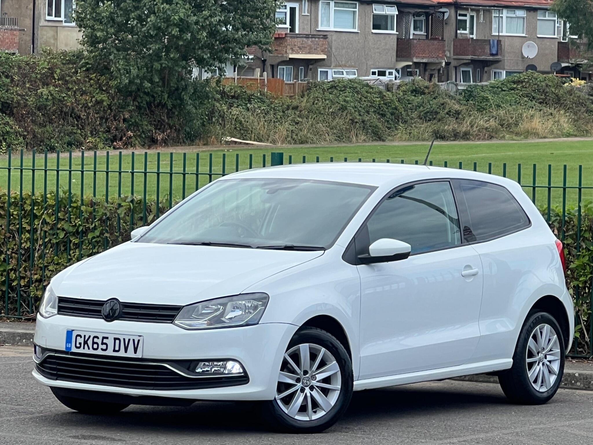 Volkswagen Polo view 4