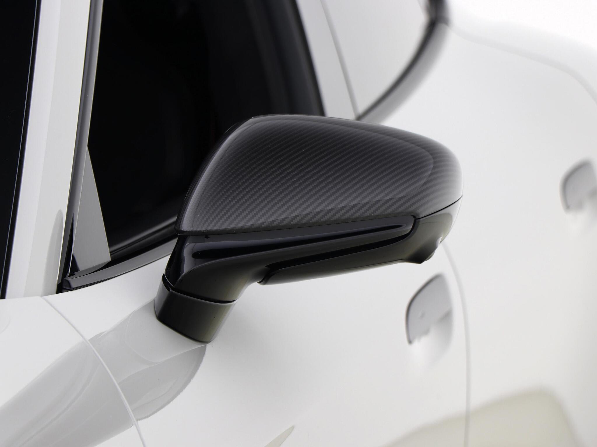 Porsche Taycan view 15