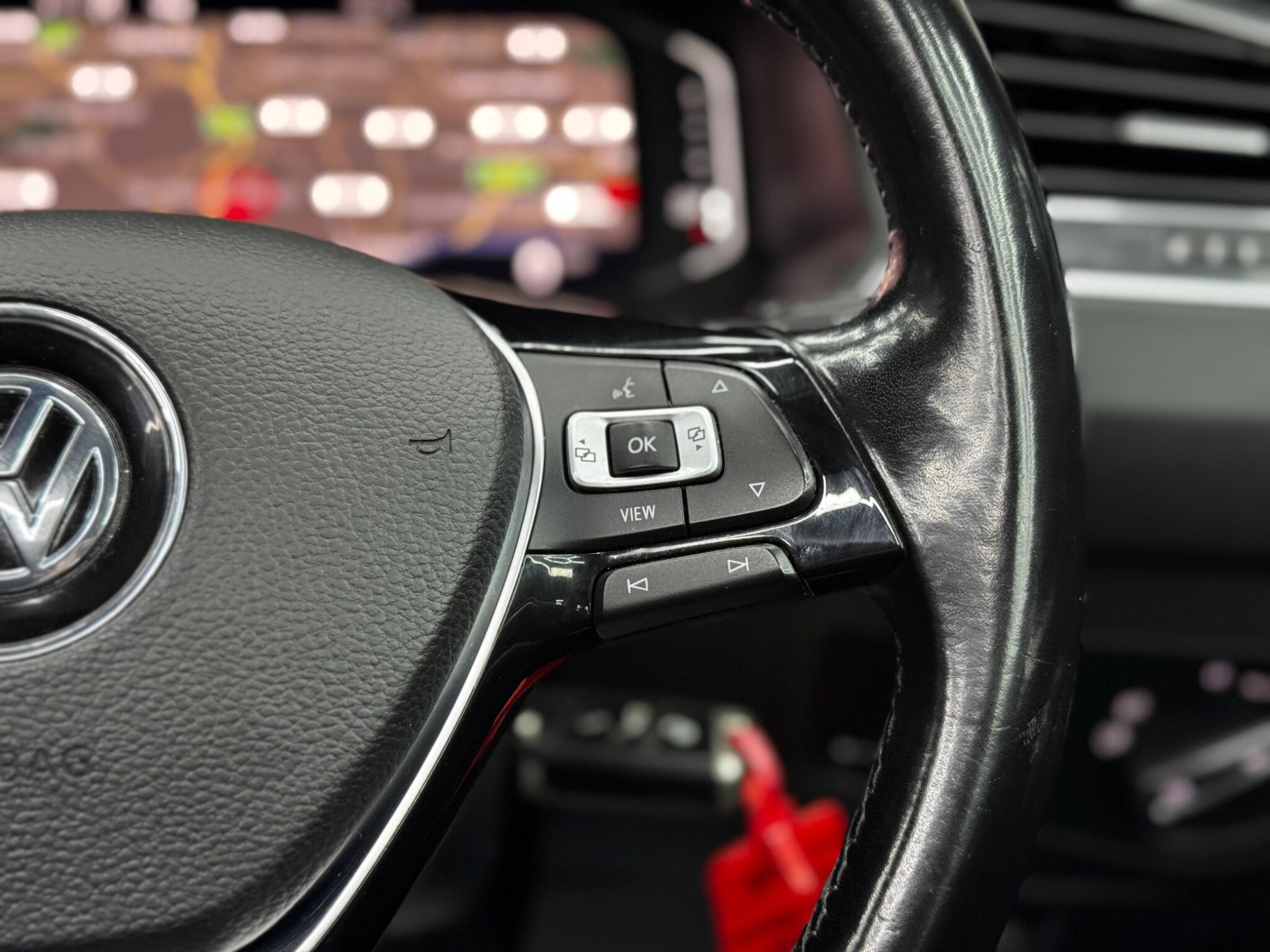 Volkswagen Tiguan view 21