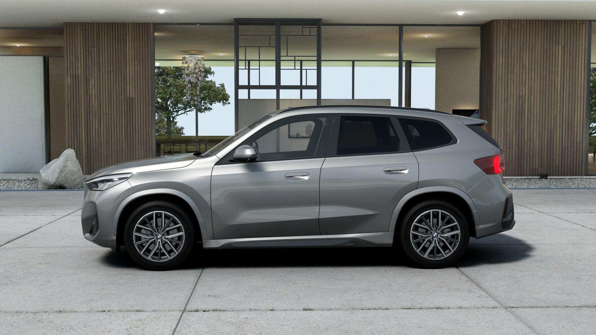BMW X1 view 4