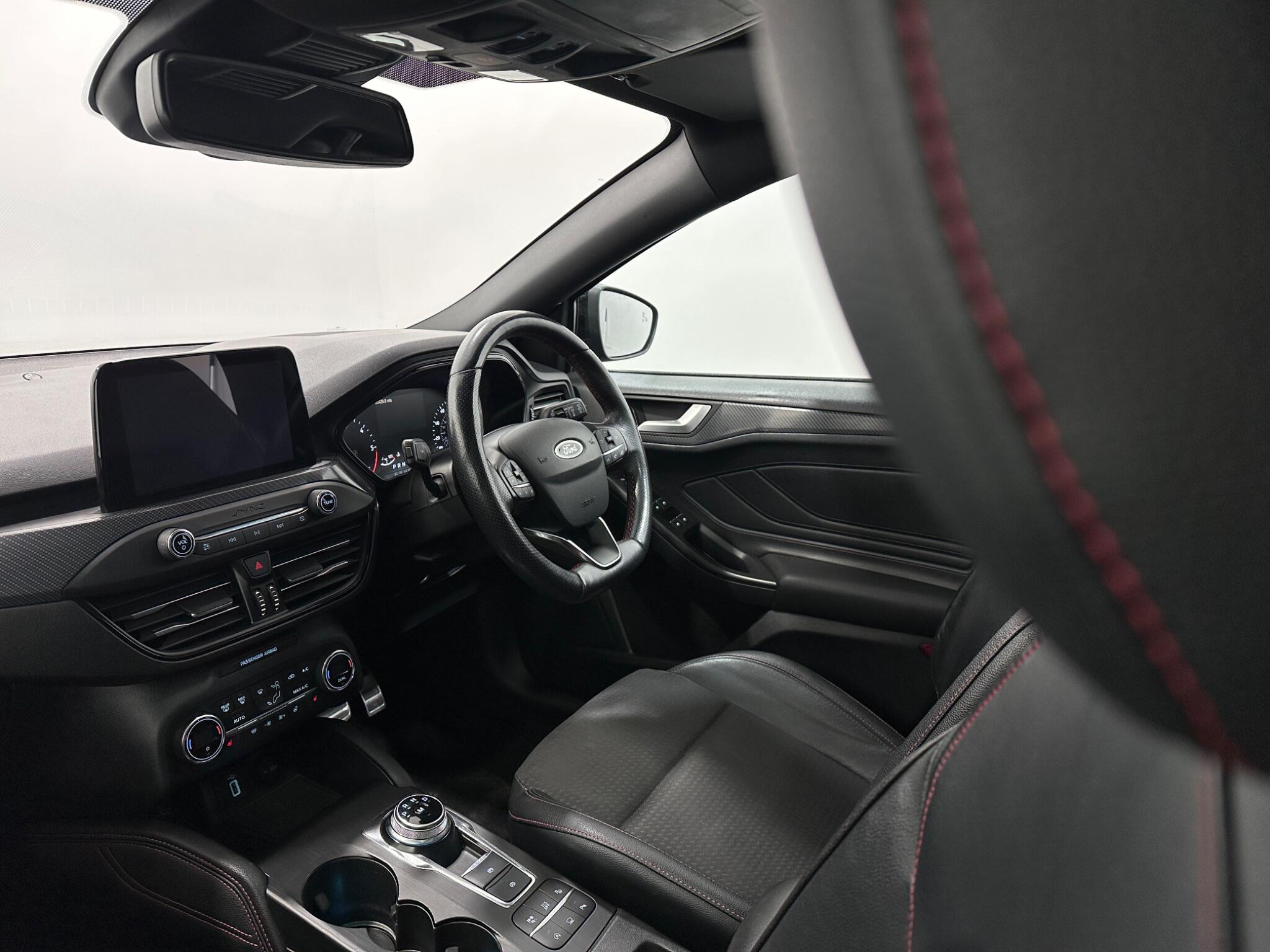 Ford Focus view 28