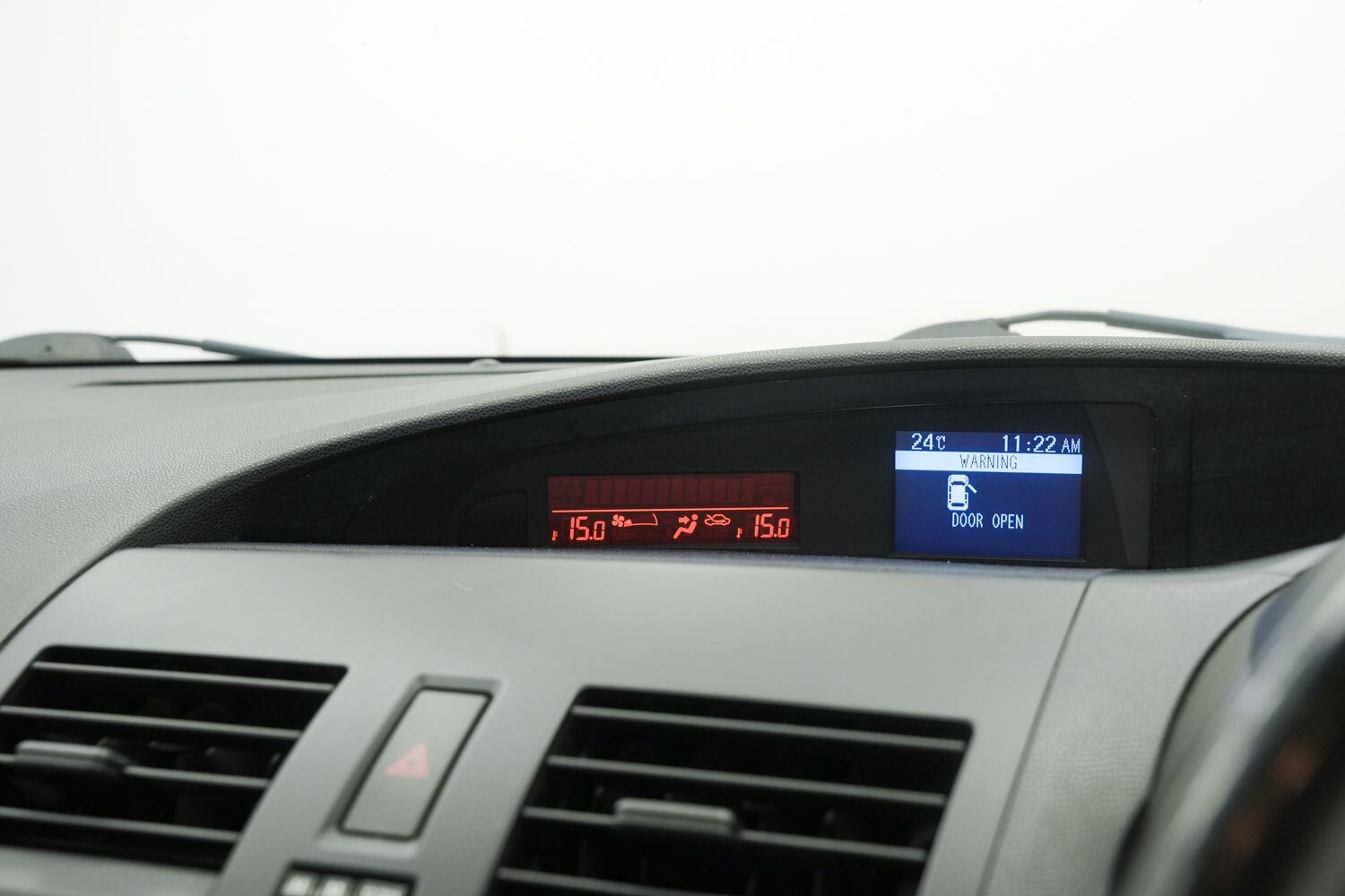 Mazda Mazda3 view 23
