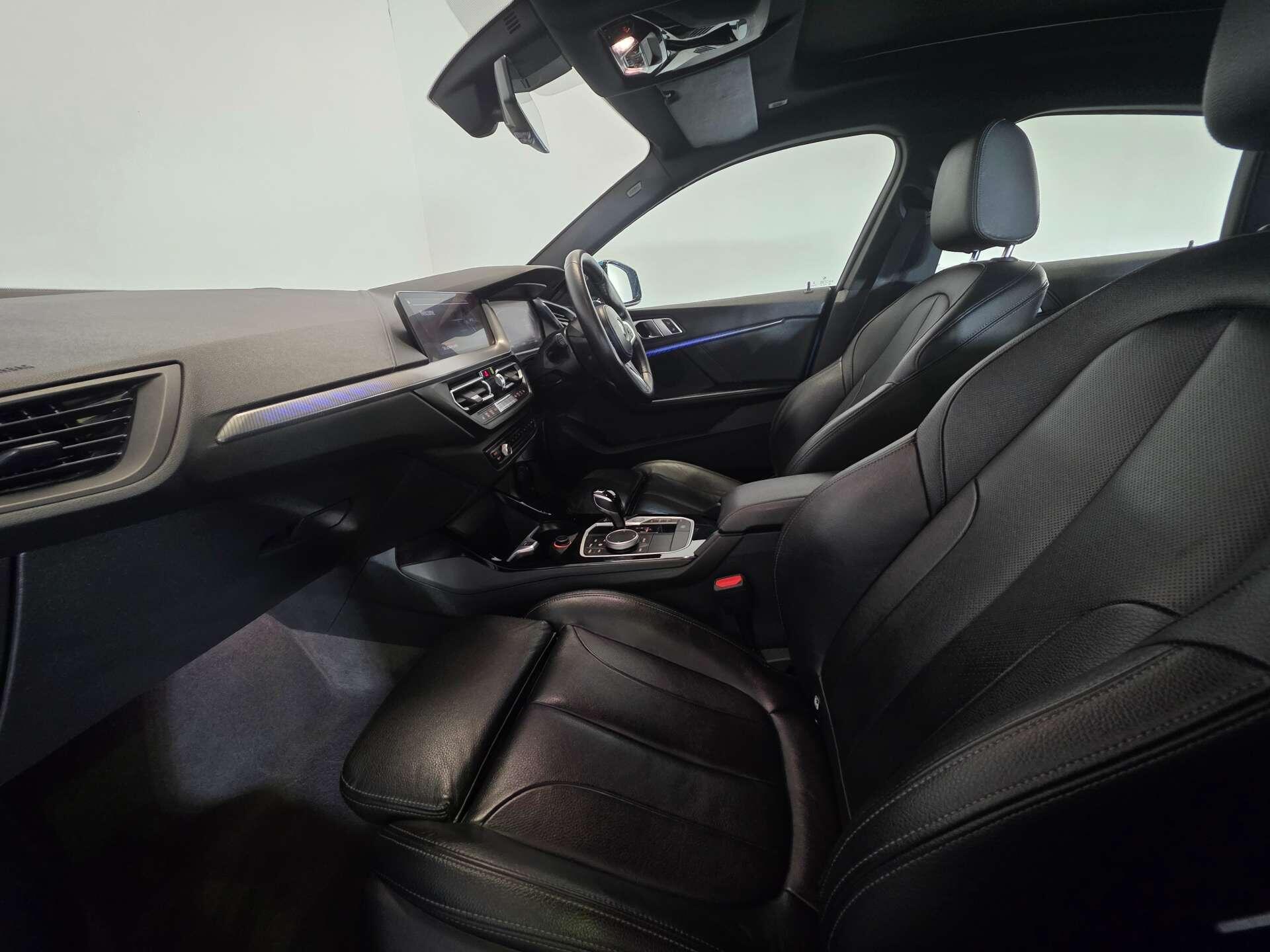 BMW 2 Series view 56