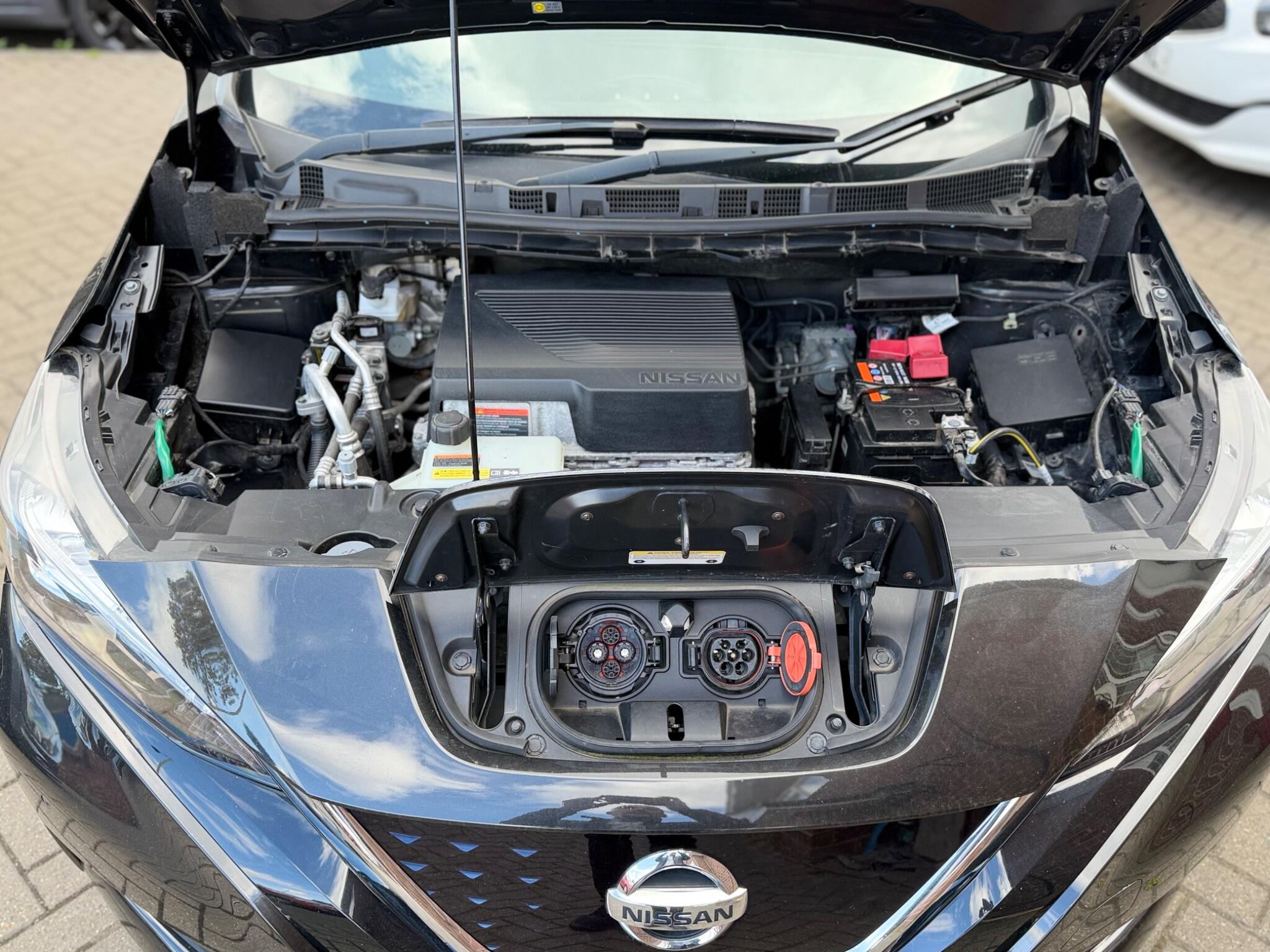 Nissan Leaf view 26