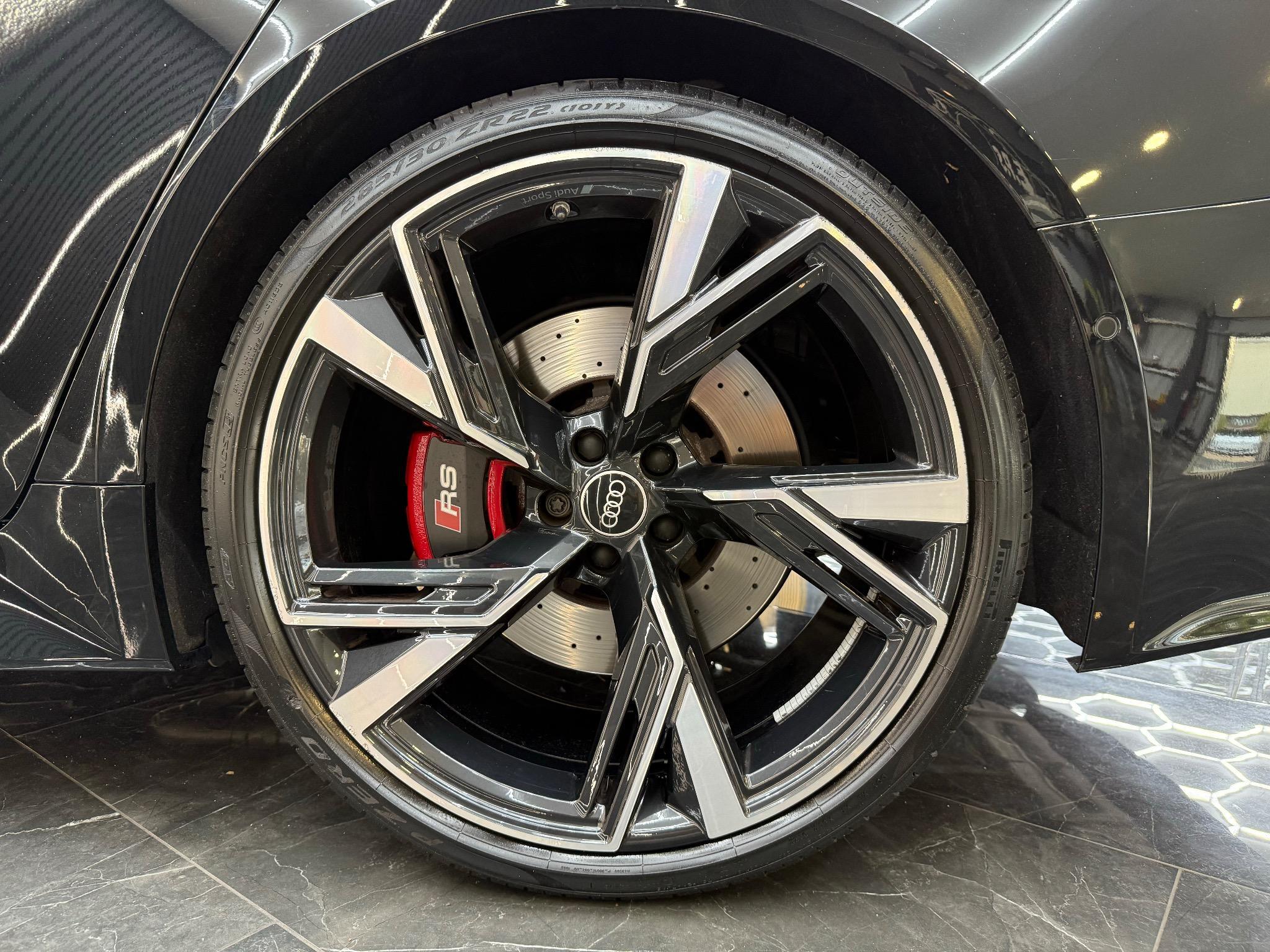 Audi RS6 Avant view 46