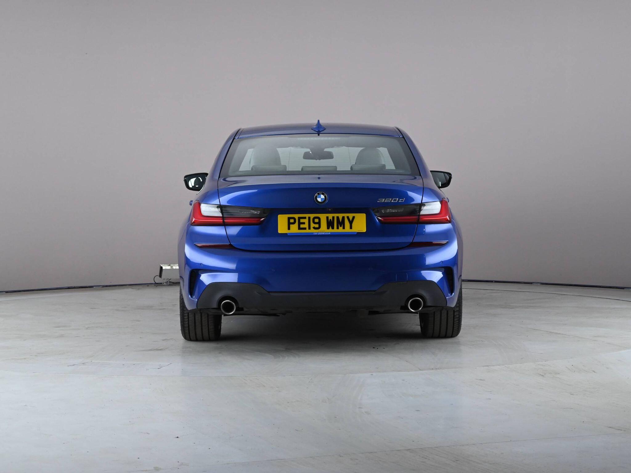 BMW 3 Series view 7