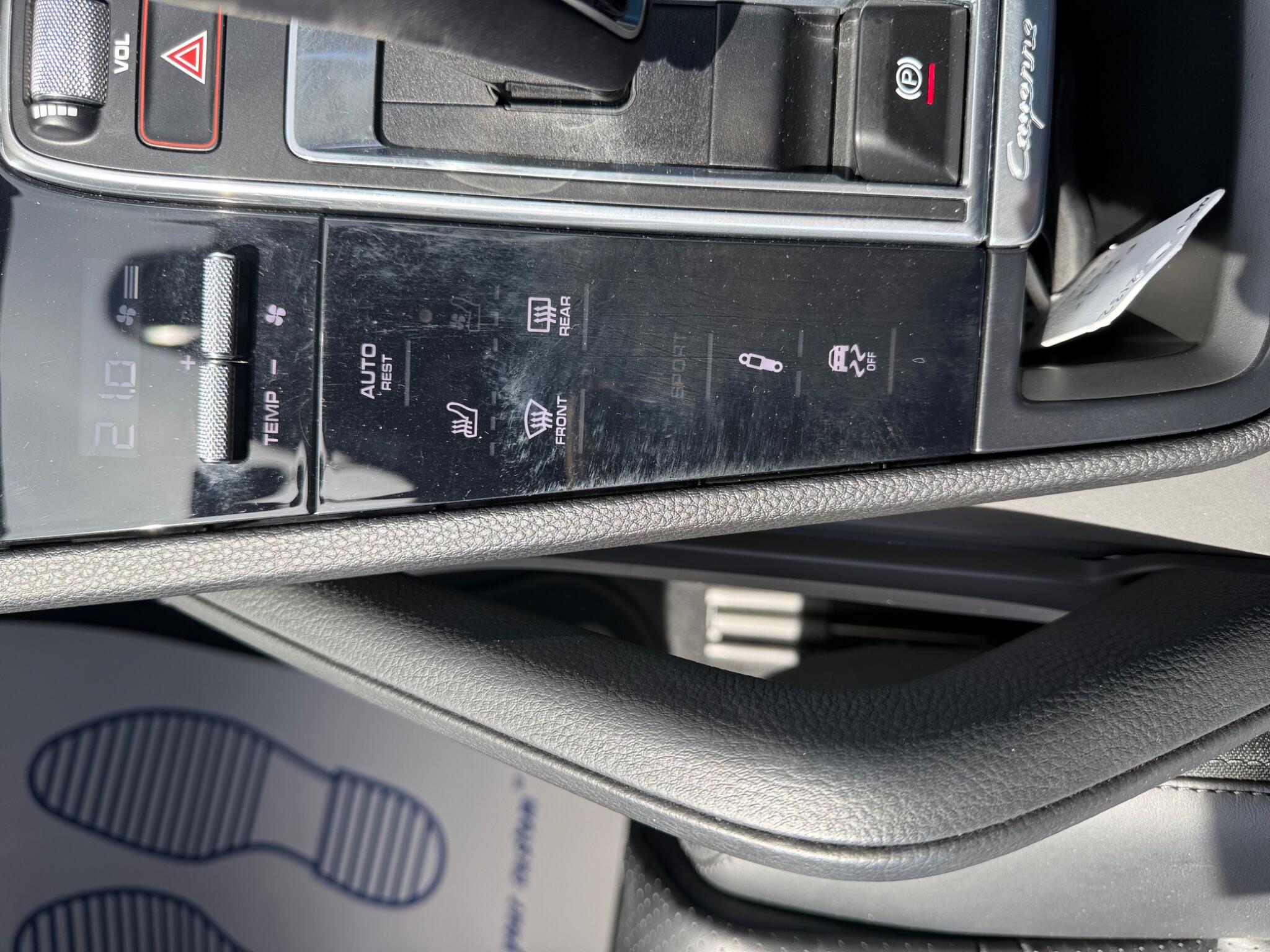 Porsche Cayenne view 42