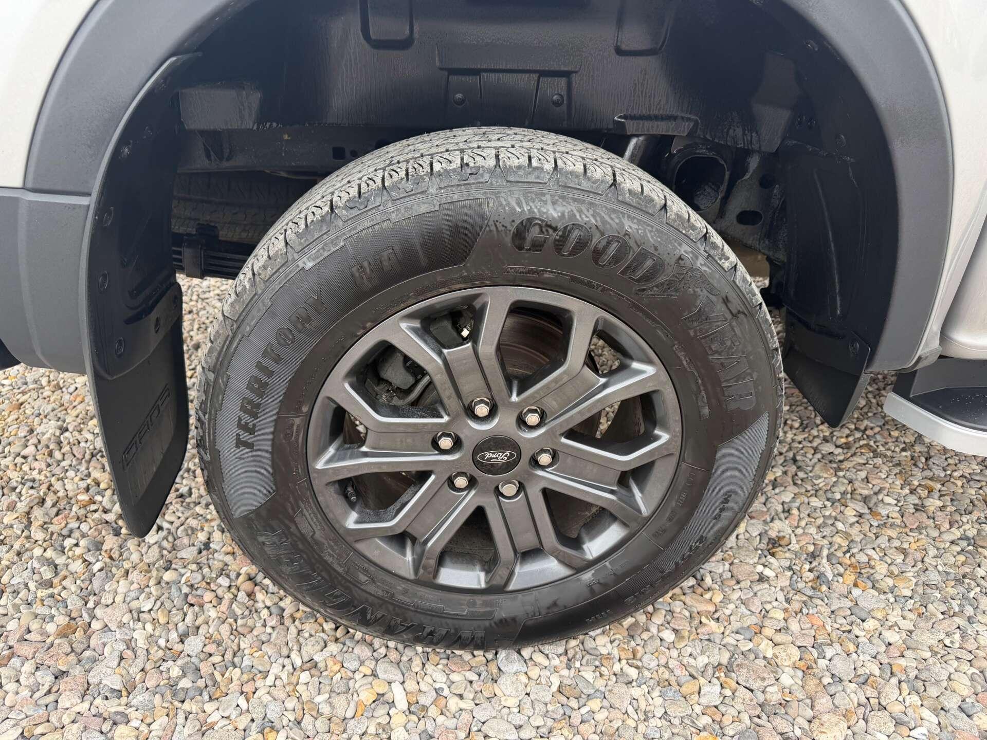 Ford Ranger view 12