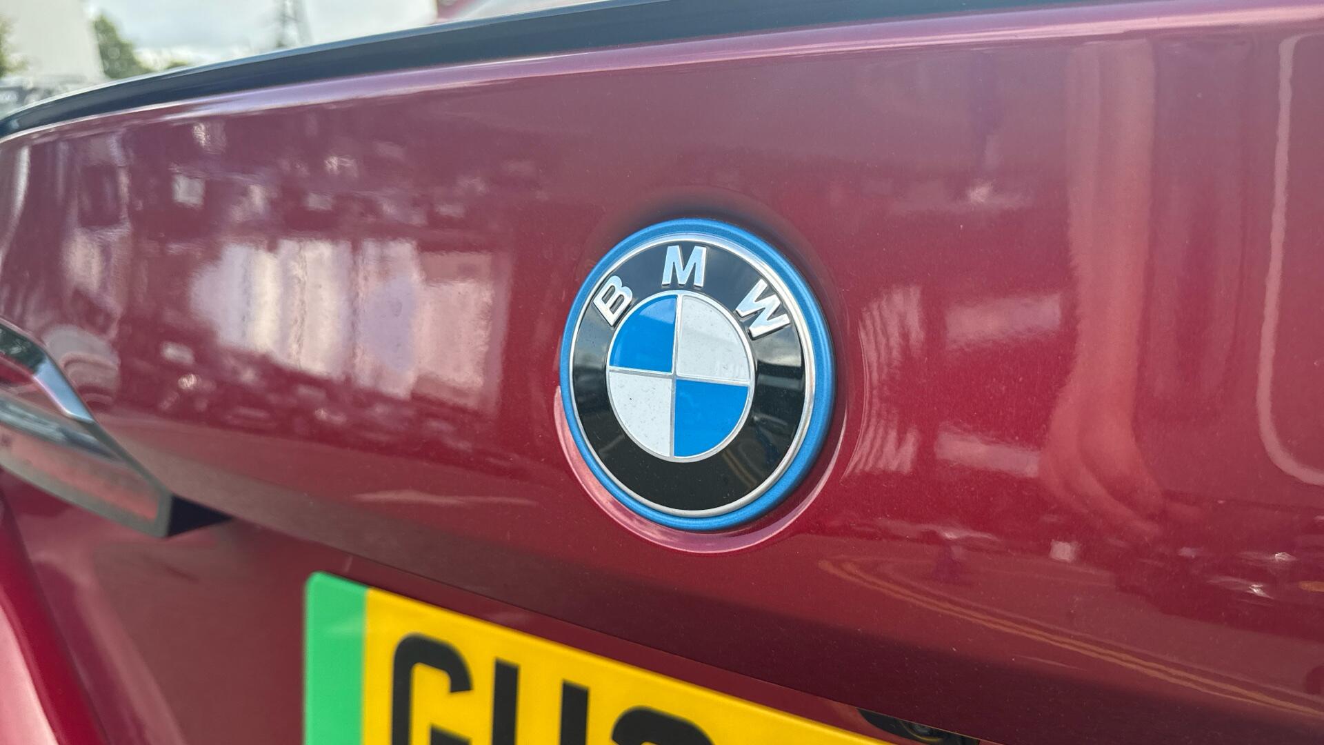 BMW i5 view 29