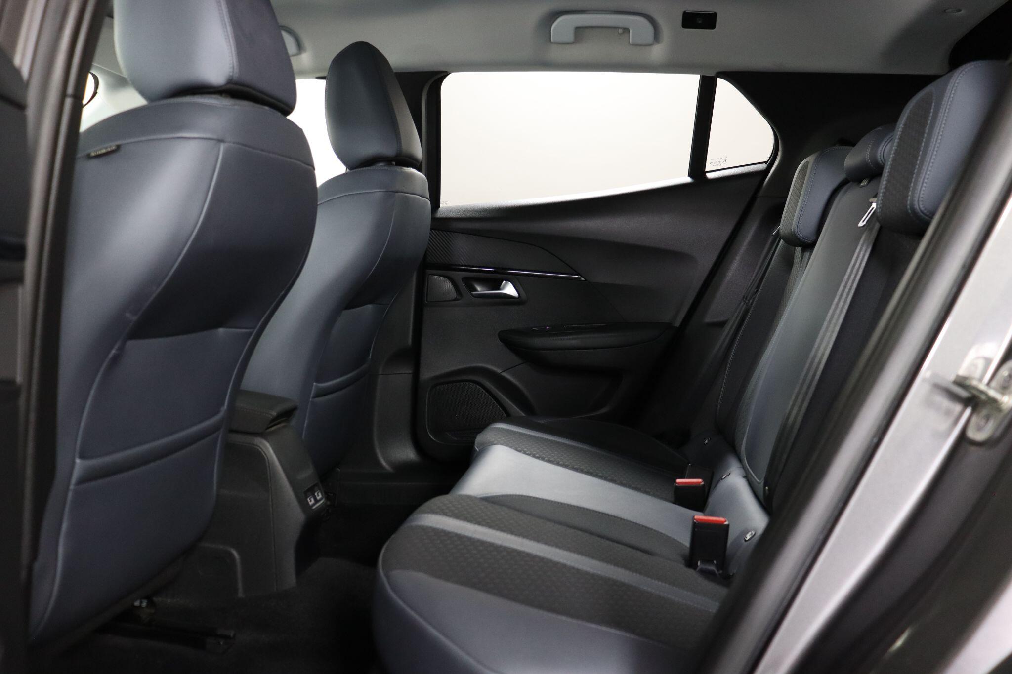 Peugeot 2008 view 41
