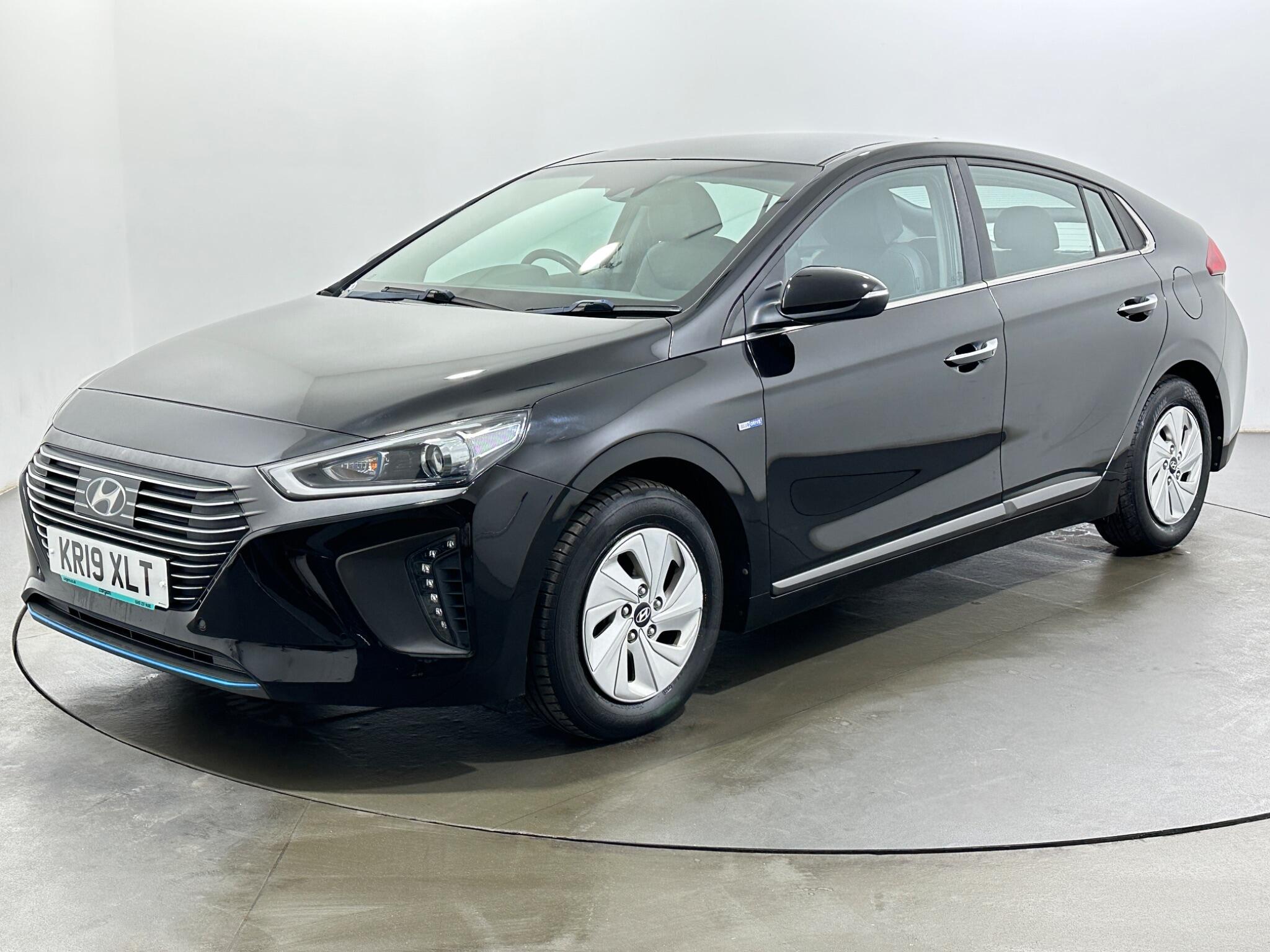 Hyundai IONIQ view 4