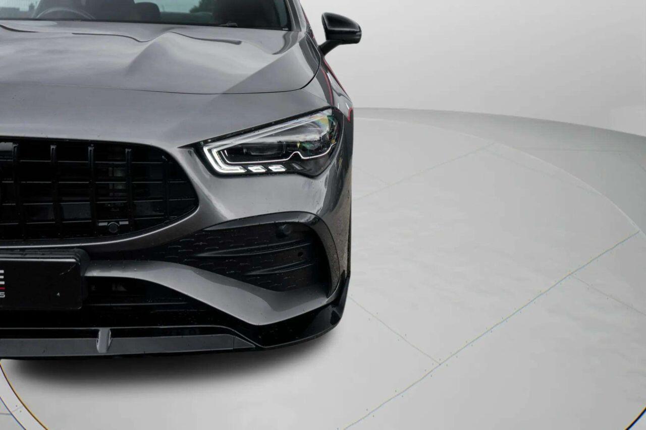 Mercedes-Benz Cla view 11