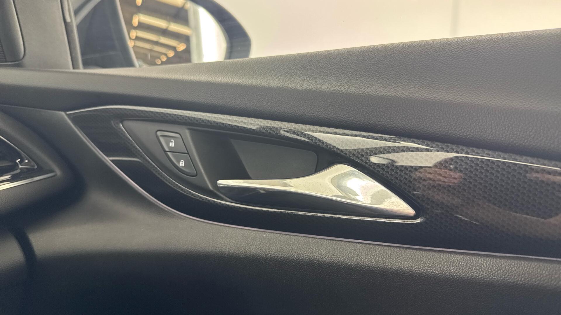 Vauxhall Insignia view 44