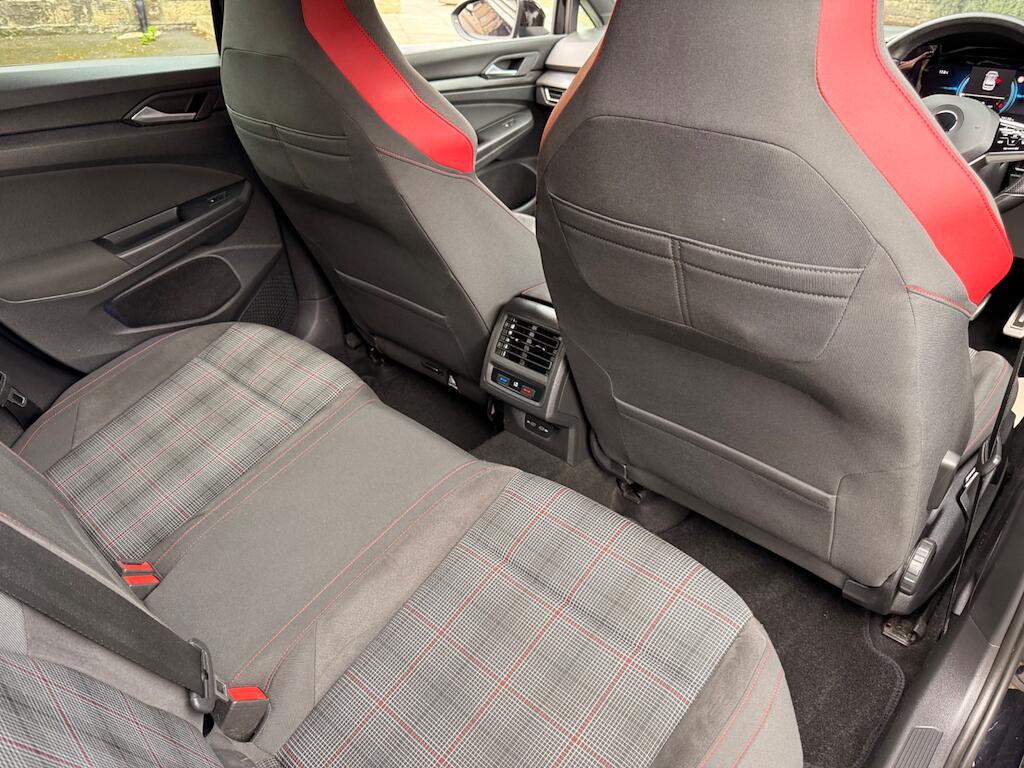 Volkswagen Golf view 30