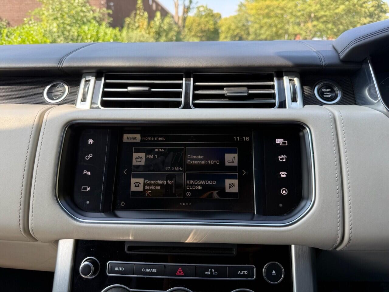 Land Rover Range Rover view 29