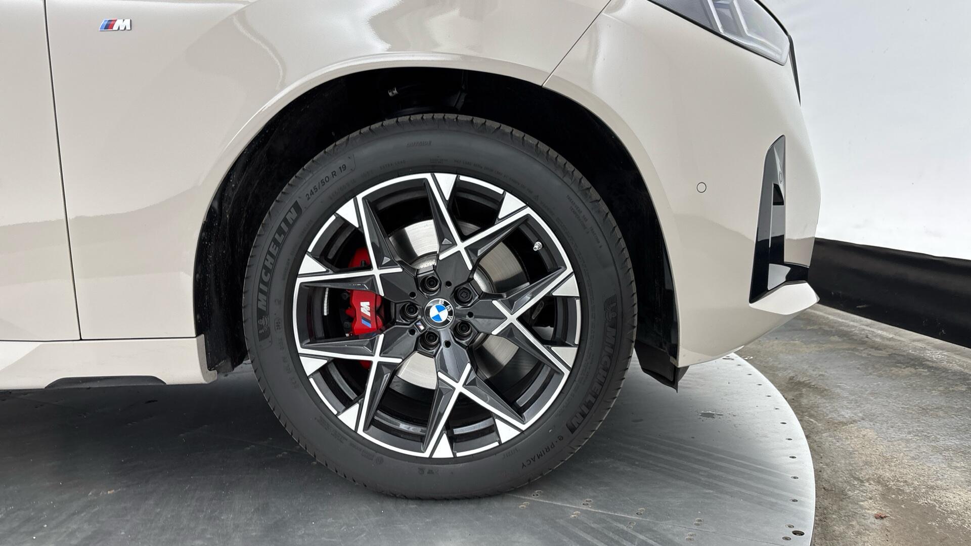 BMW X3 view 14