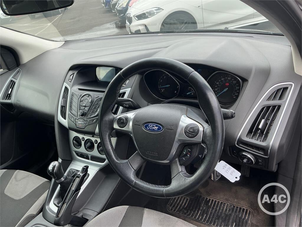 Ford Focus view 4