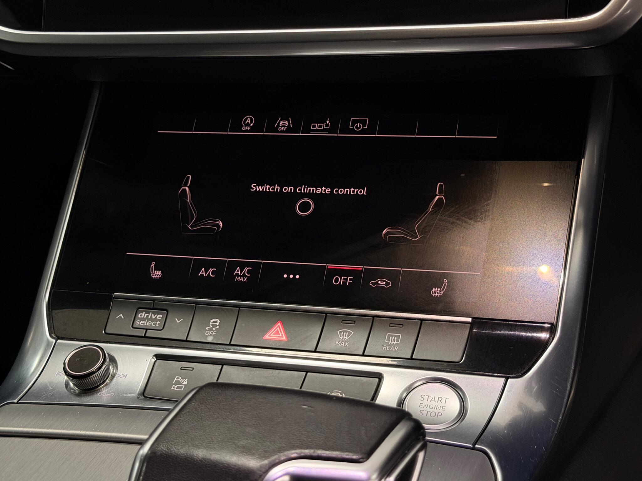 Audi A6 view 17