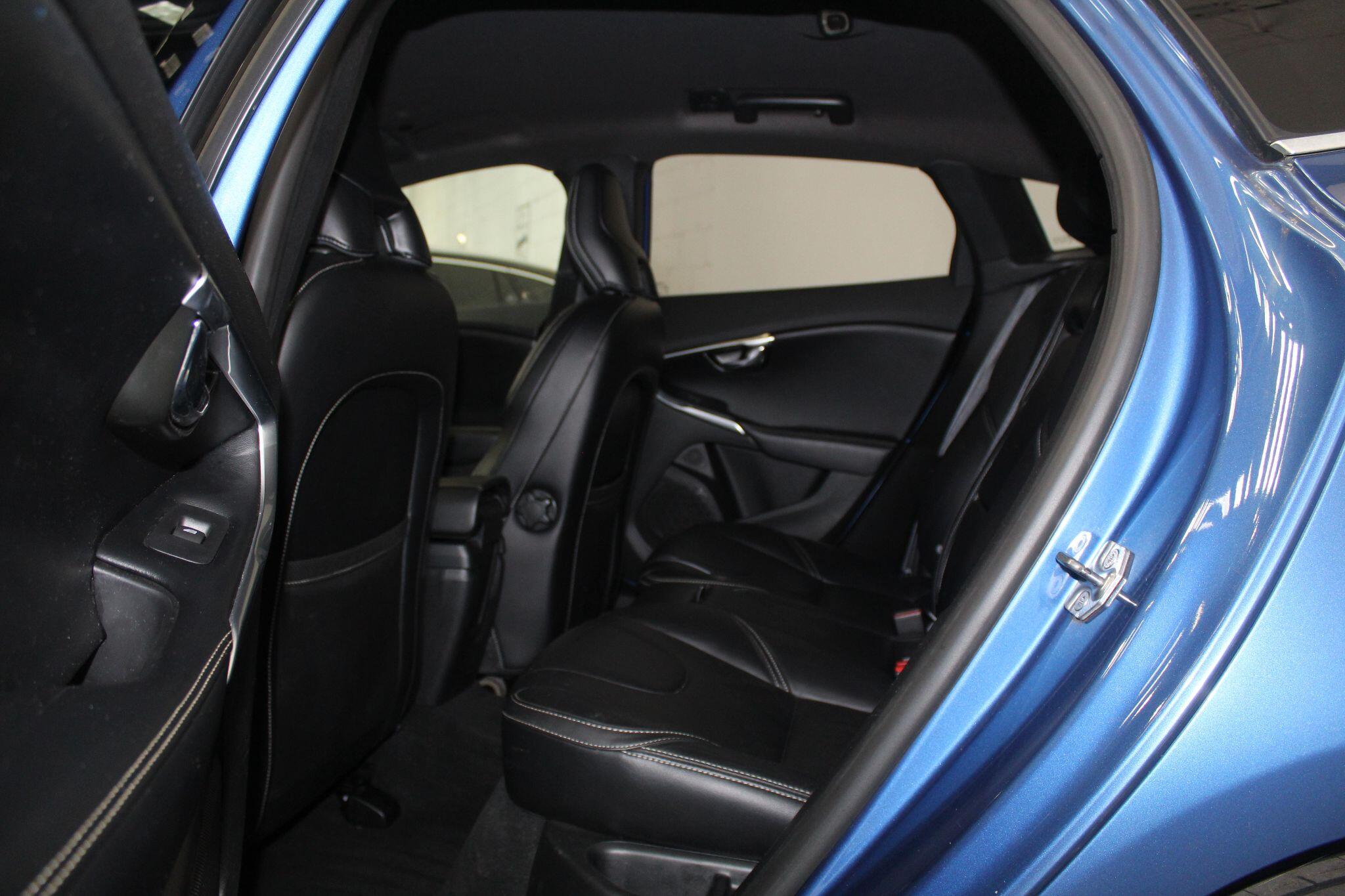 Volvo V40 view 51