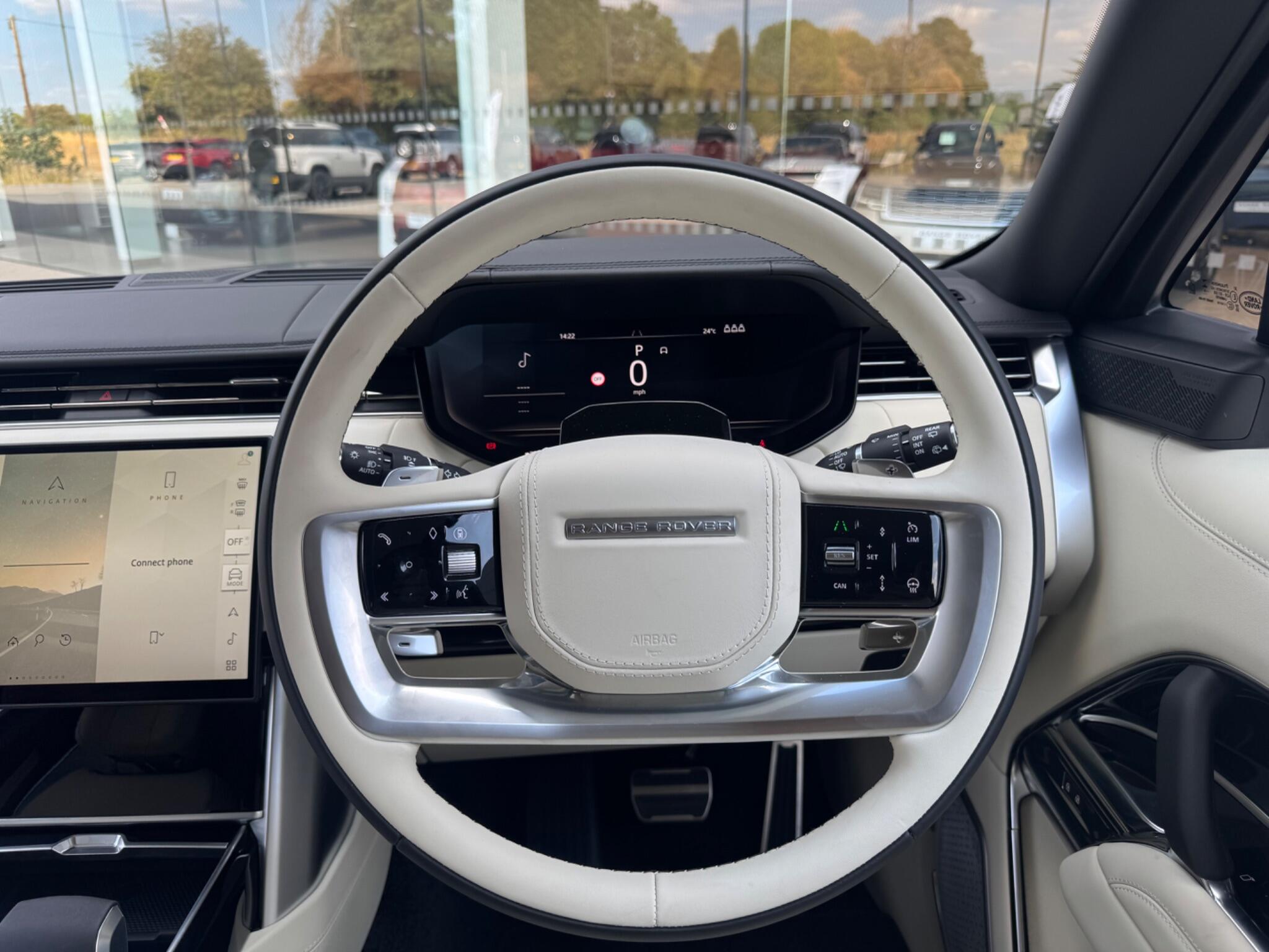 Land Rover Range Rover view 31