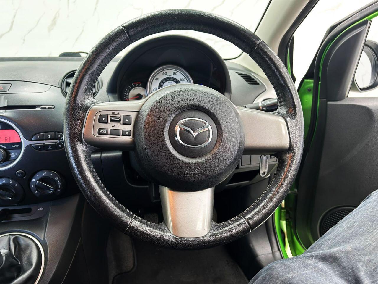 Mazda Mazda2 view 19