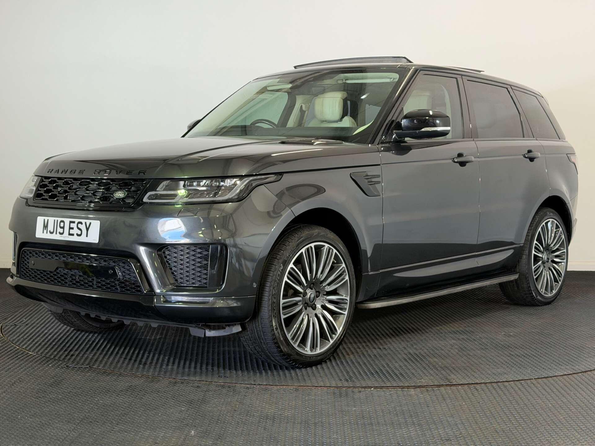Land Rover Range Rover Sport view 3