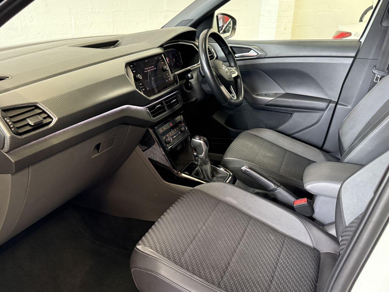 Volkswagen T-Cross view 47