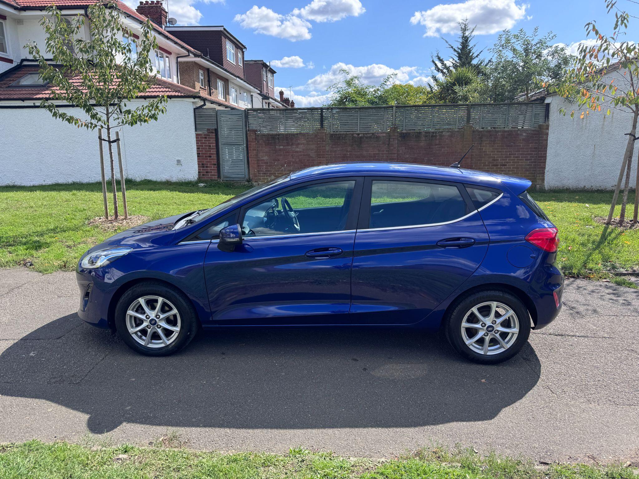 2017 Ford Fiesta image 7