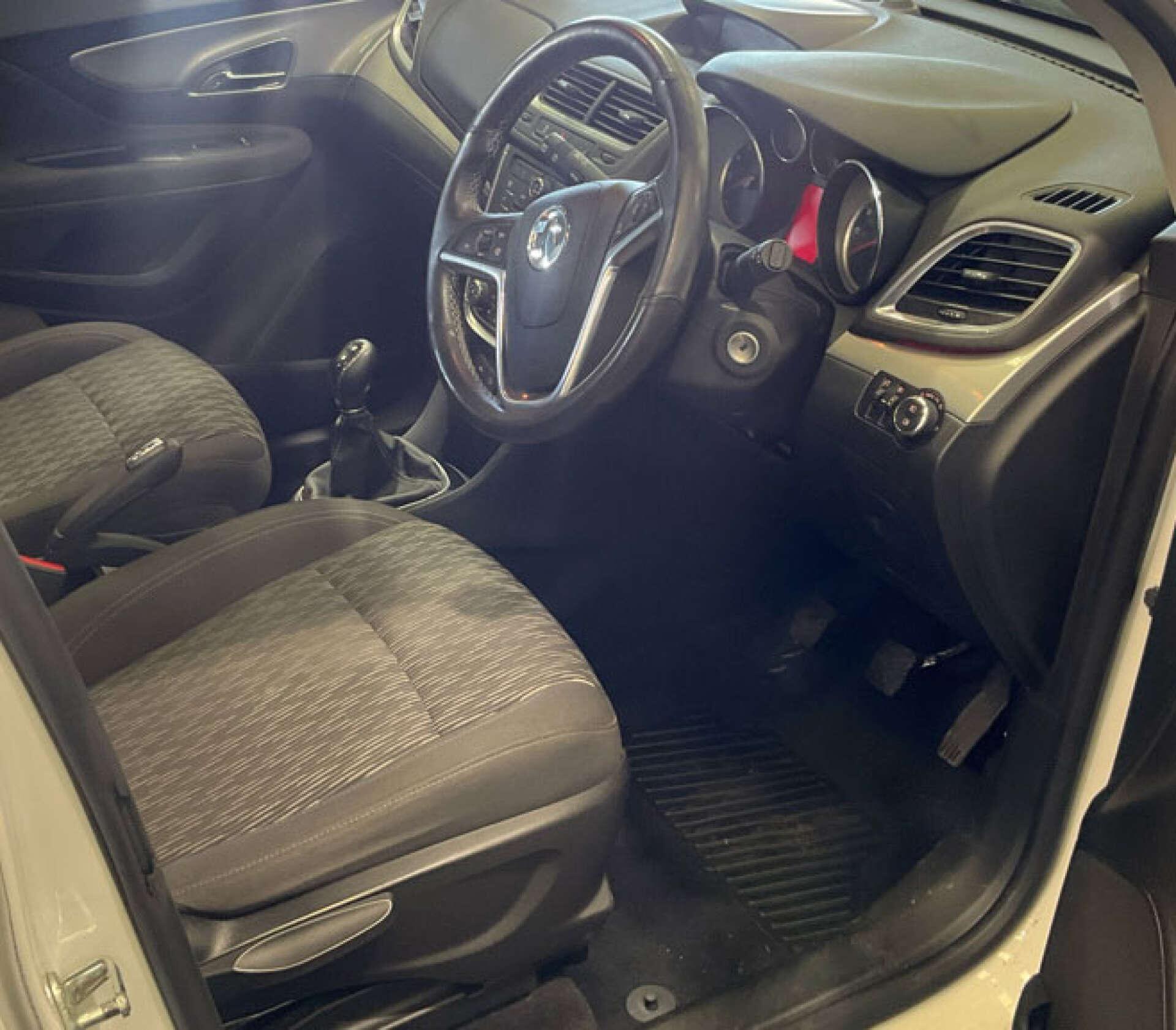 Vauxhall Mokka view 4