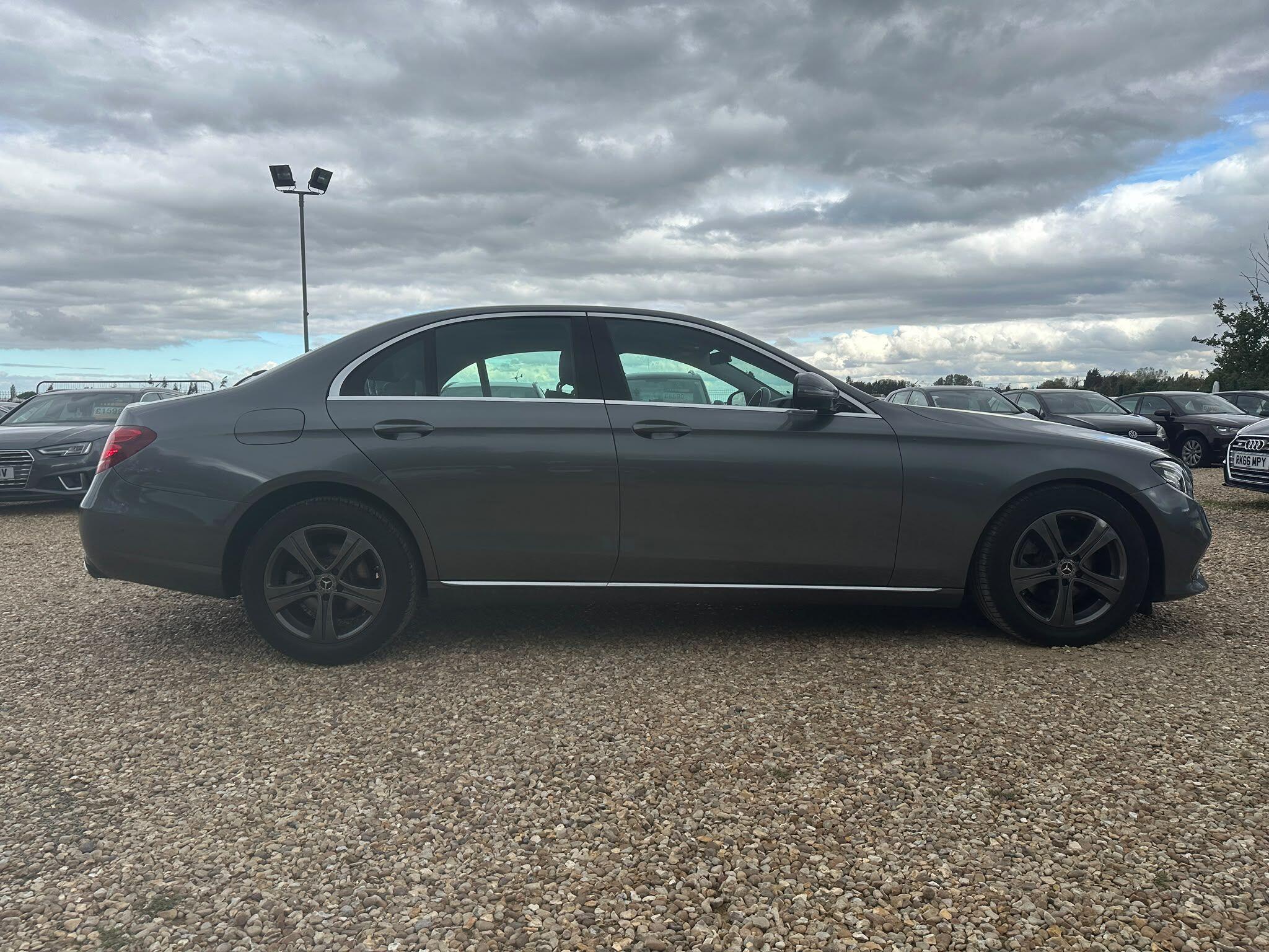 Mercedes-Benz E Class view 5