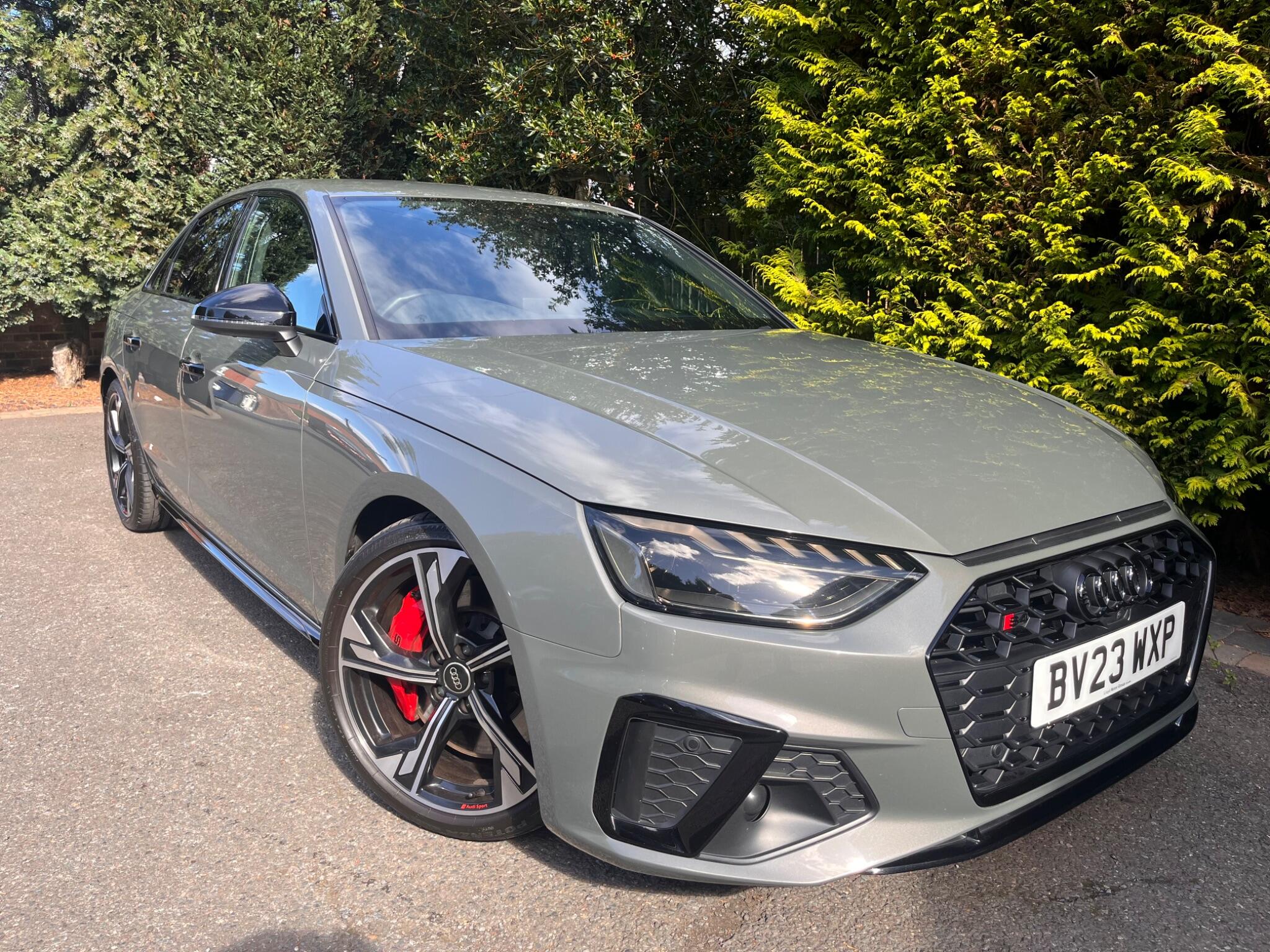 Audi S4 view 21