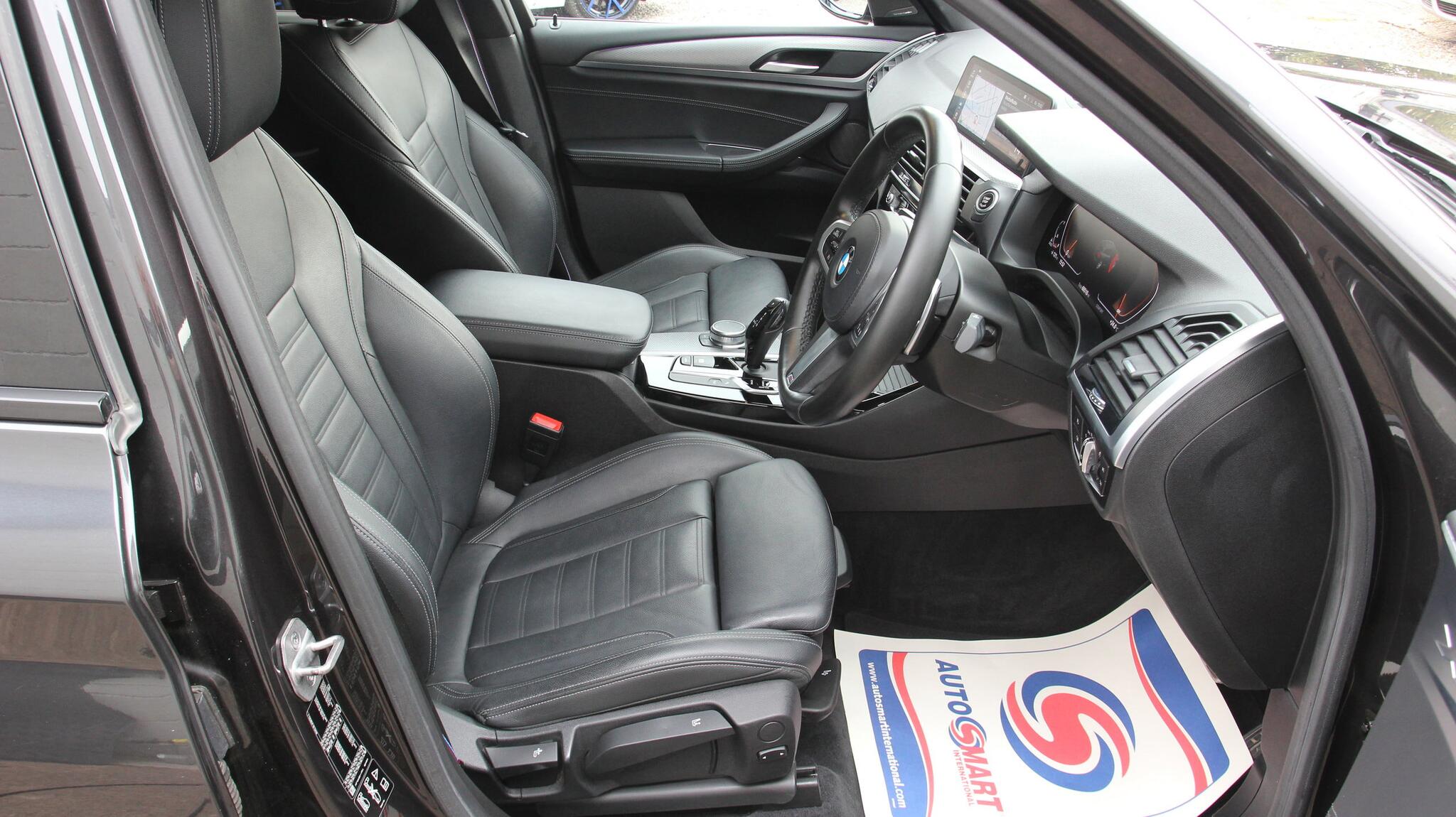BMW X3 view 13