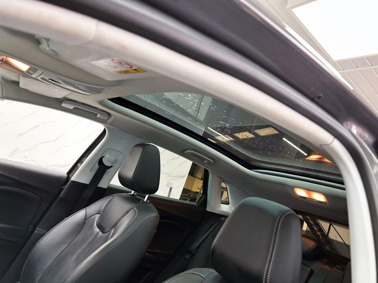 Vauxhall Grandland X view 15