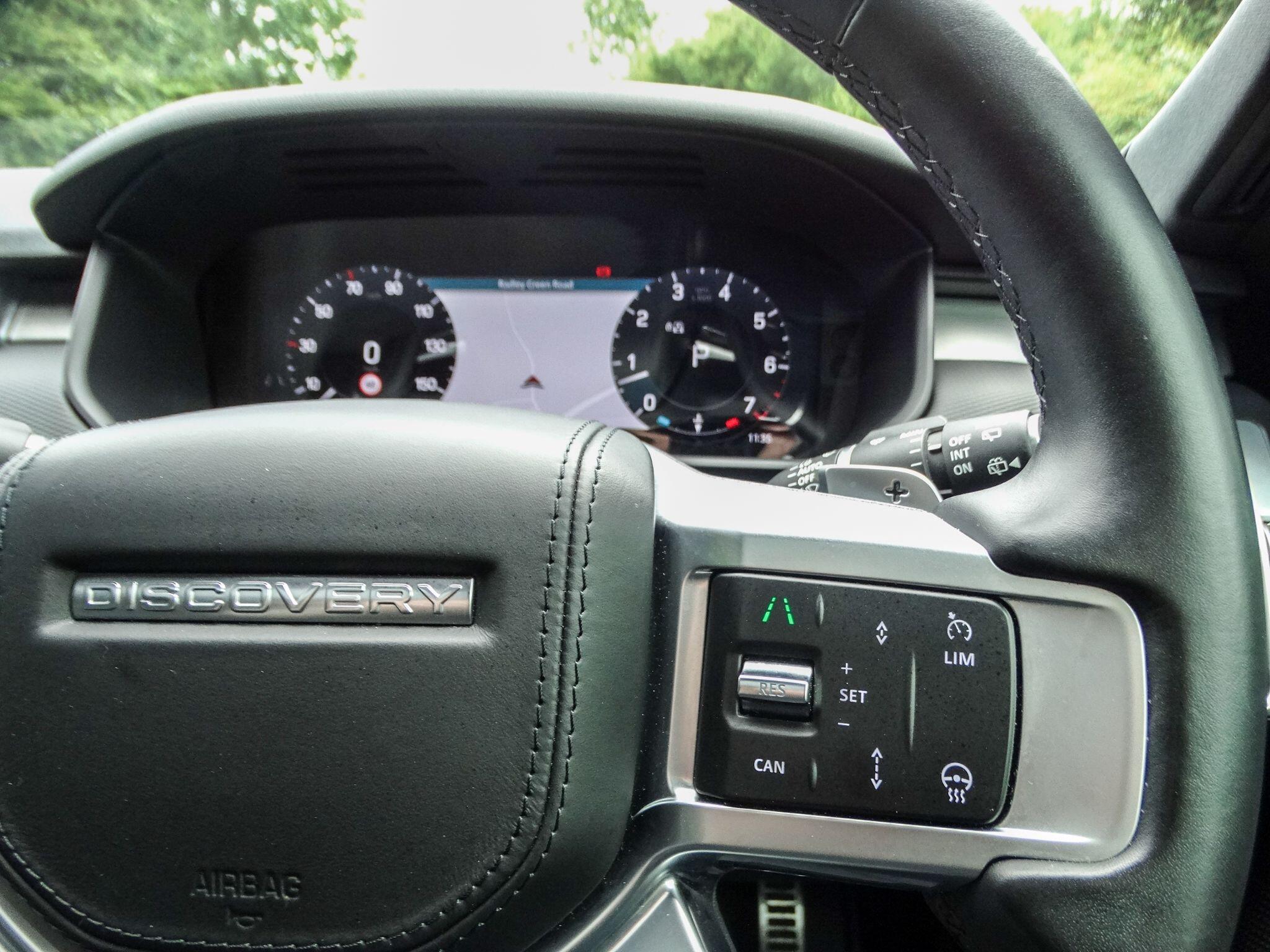Land Rover Discovery 3 view 40