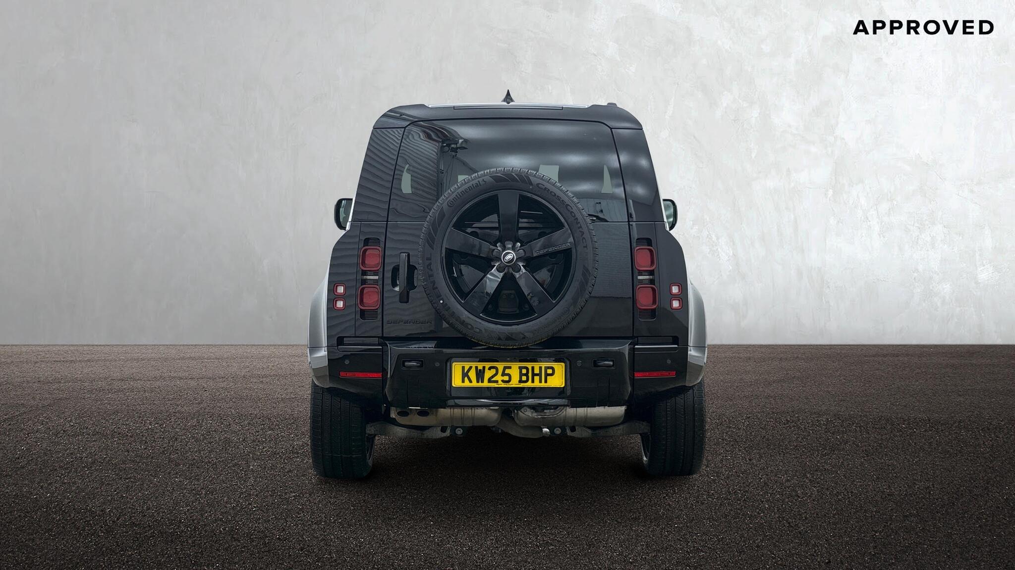 Land Rover Defender view 6