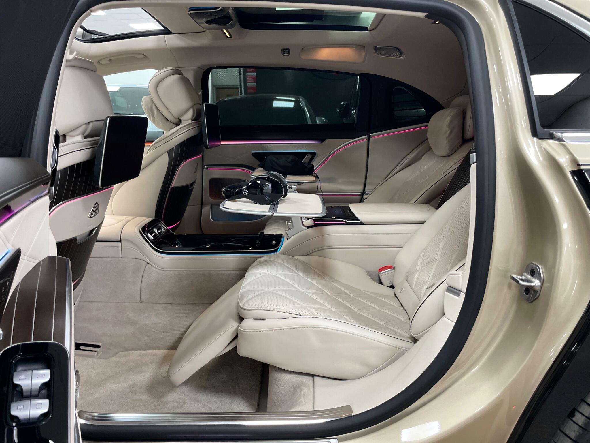 Mercedes-Benz S-Class view 59