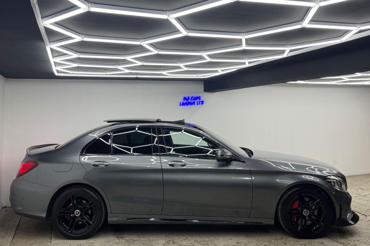 Mercedes-Benz C-Class view 11