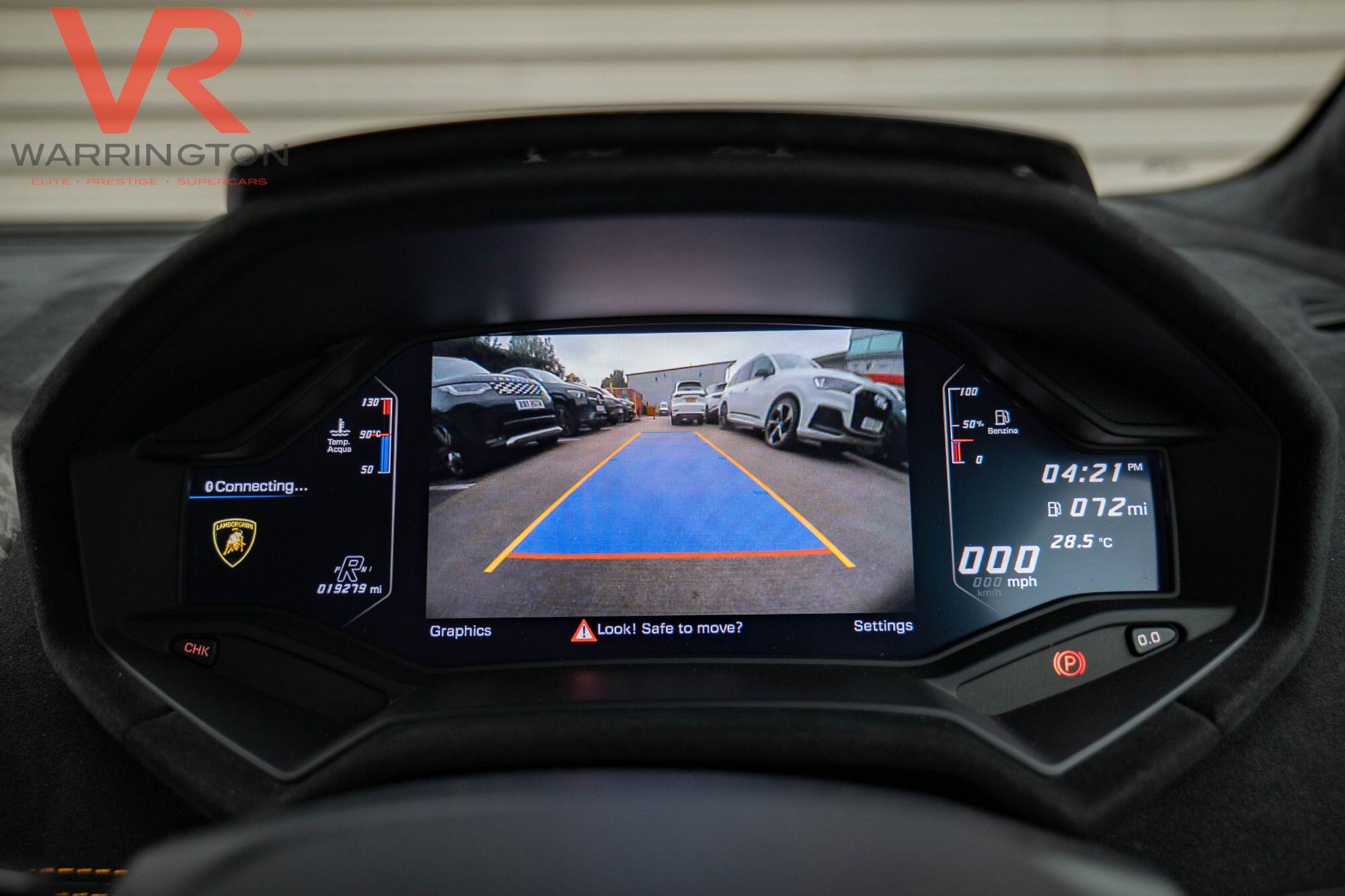 Lamborghini Huracan view 33