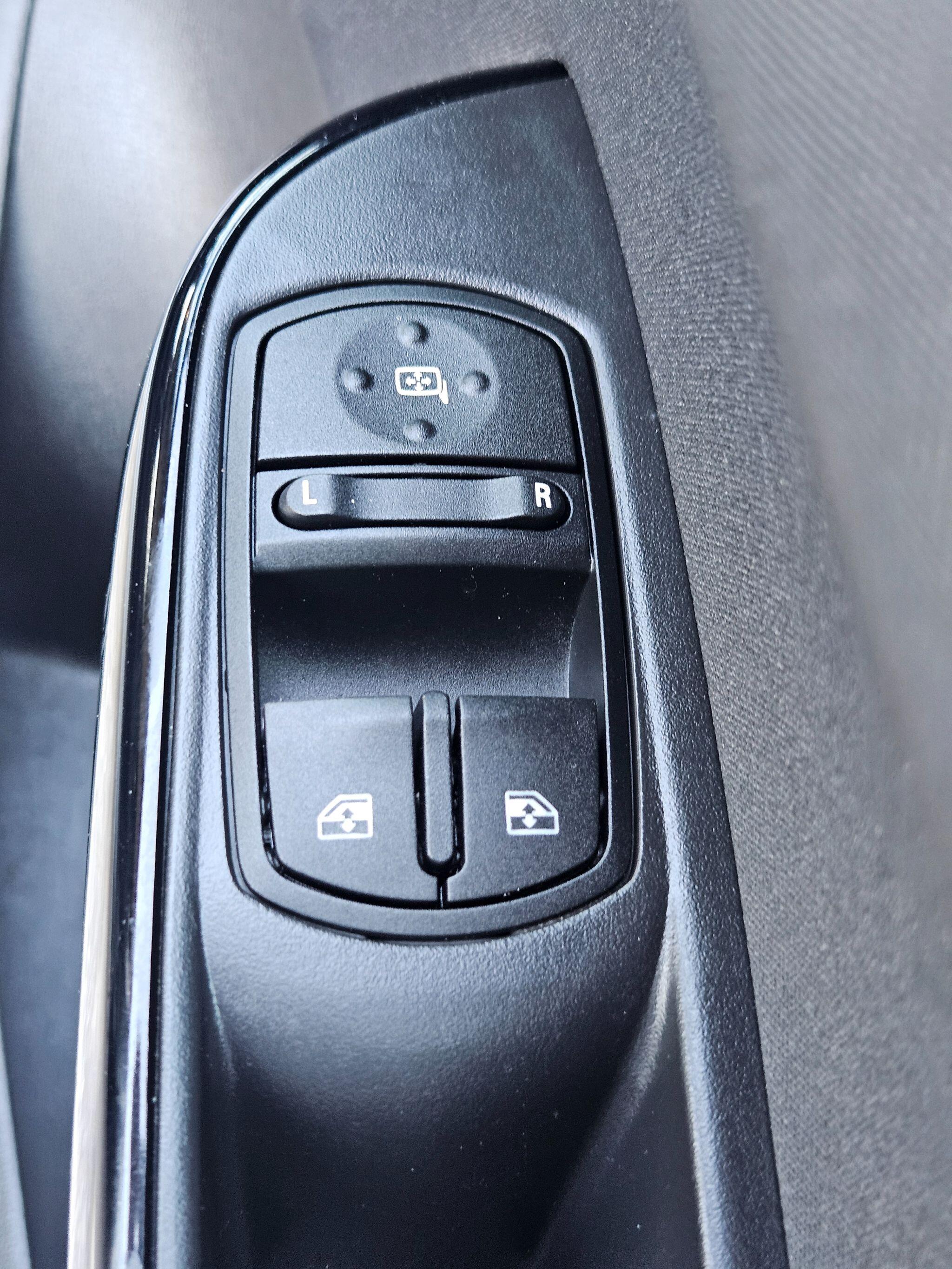 2018 Vauxhall Corsa image 39