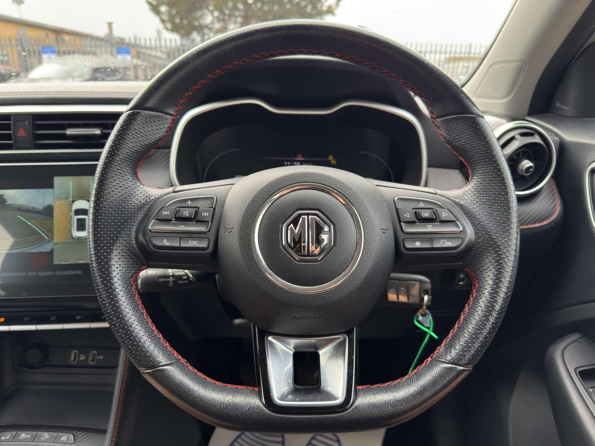 MG ZS view 46
