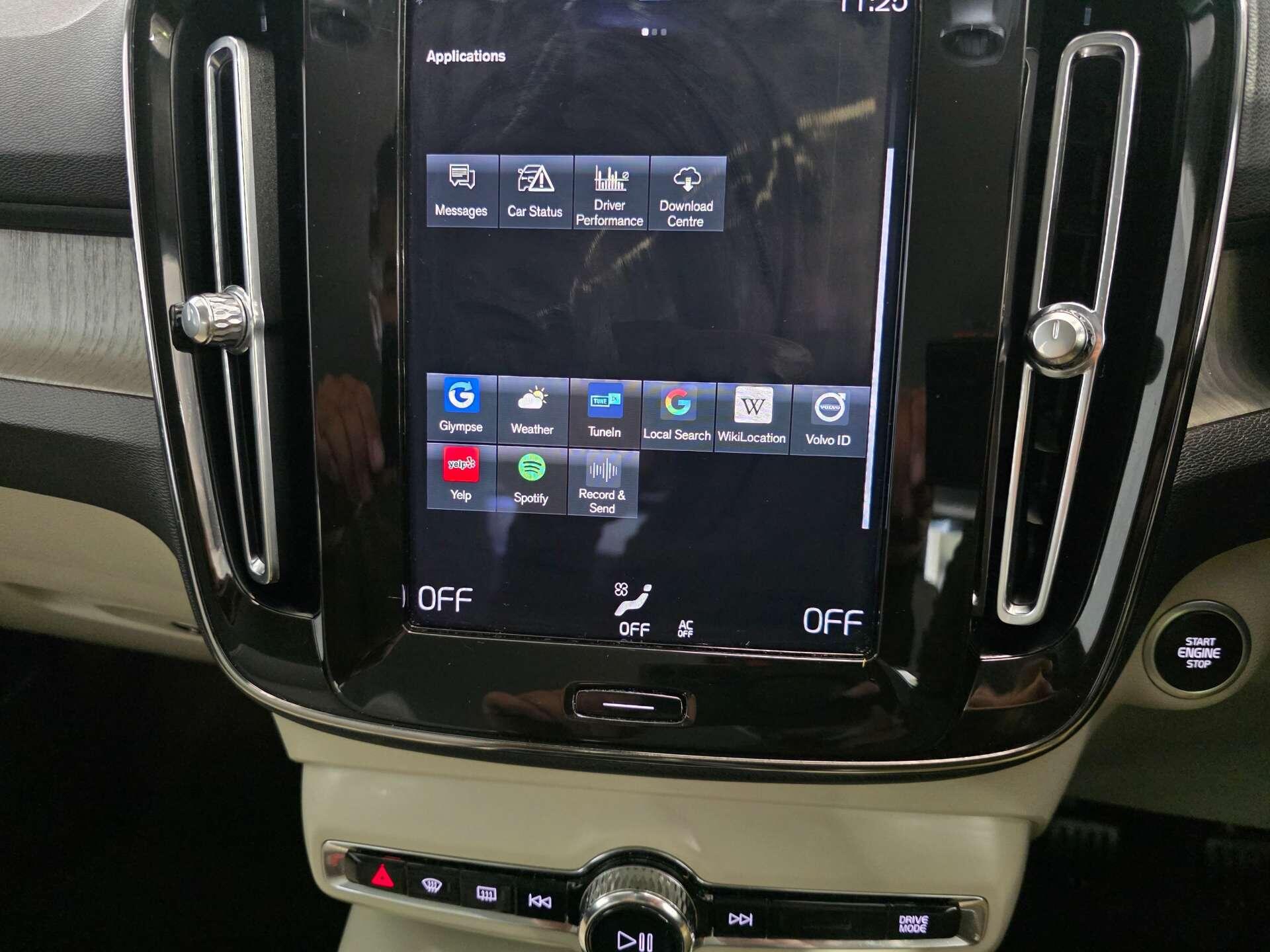 Volvo XC40 view 29