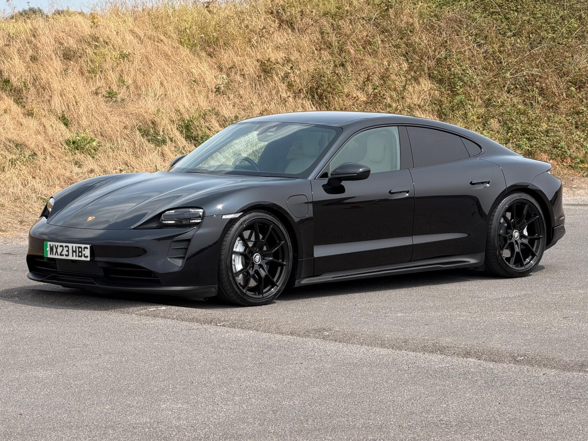 Porsche Taycan view 34
