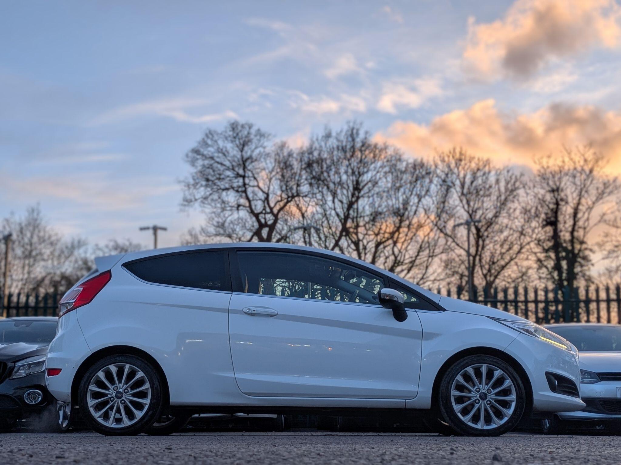Ford Fiesta view 12