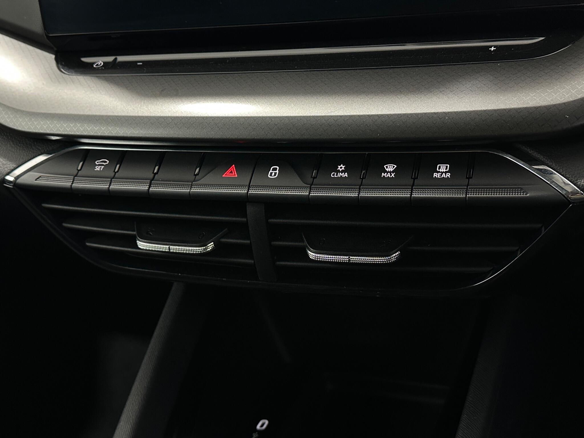 Skoda Octavia view 21