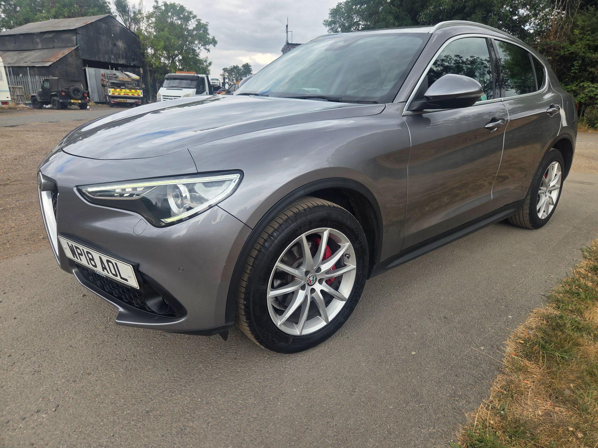 Alfa Romeo Stelvio view 4