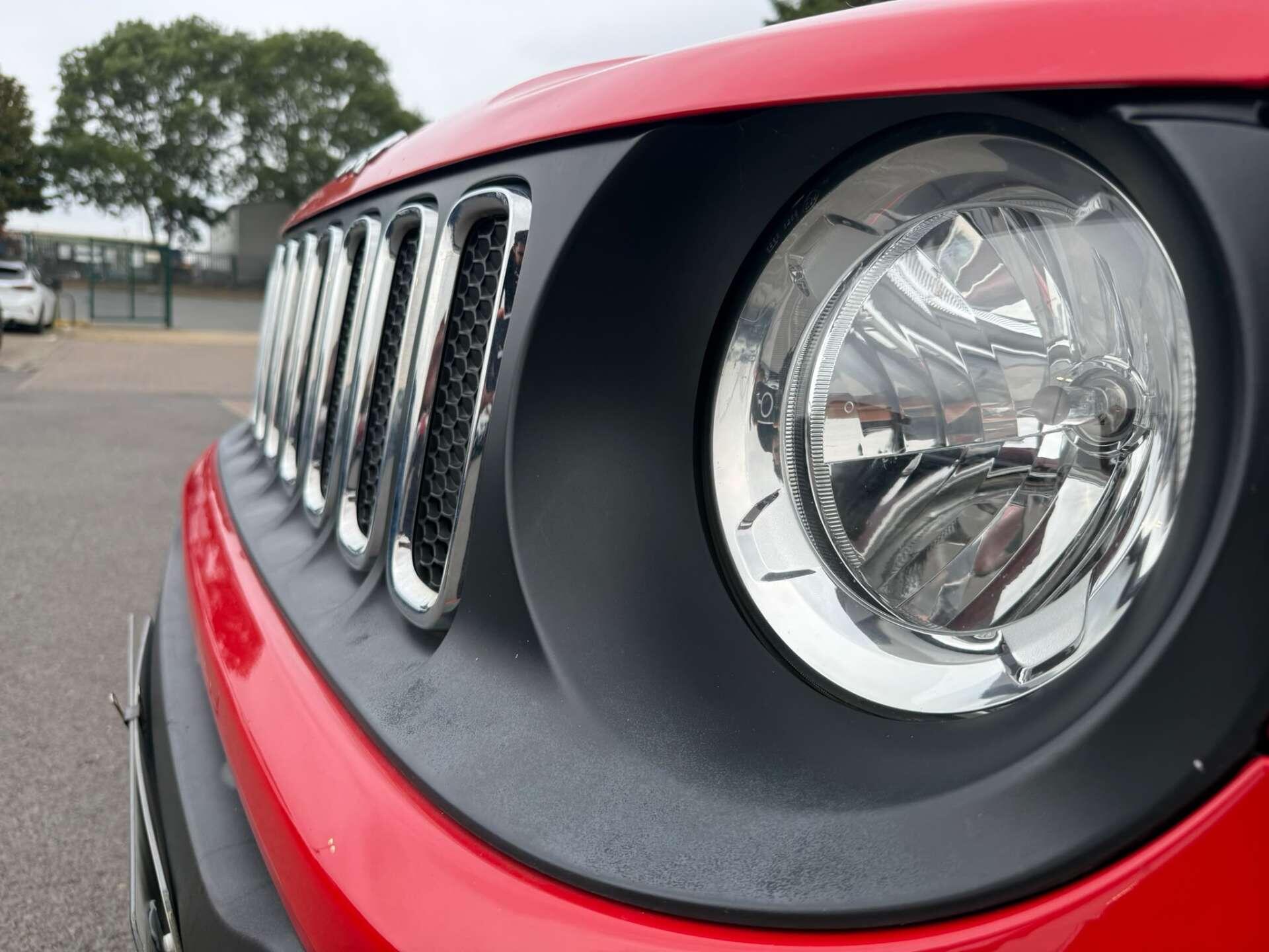 Jeep Renegade view 23